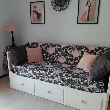 Olga Aprt Apartment Ipsos